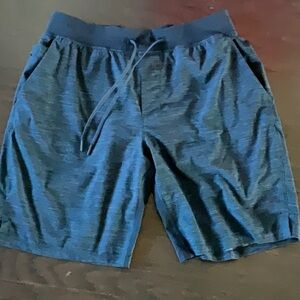 Men’s blue lululemon short